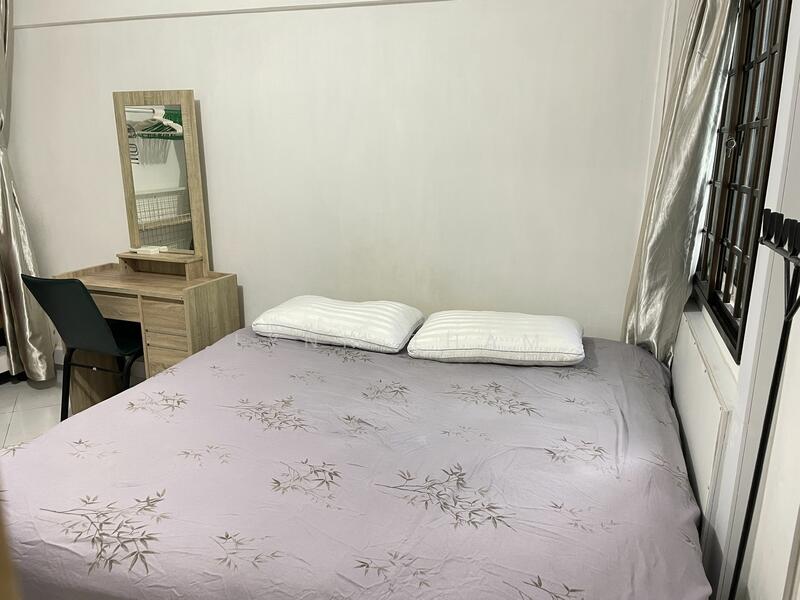 429 Clementi Avenue 3, 429 Clementi Avenue 3, Room Rental, 200 sqft, HDB Flat For Rent, by Lynn Tham, 21829988 - PropertyGuru.com.sg