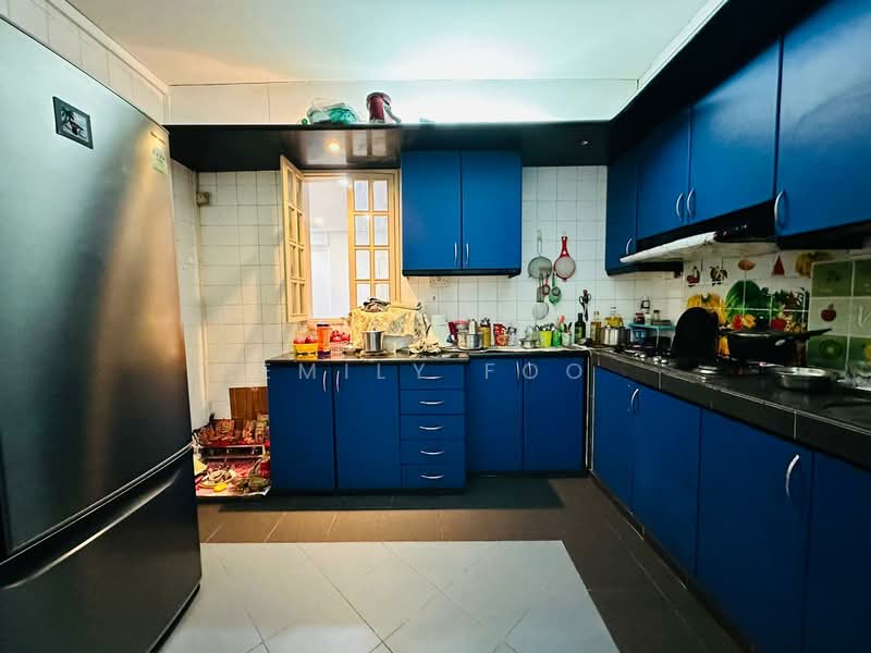 81A Lorong 4 Toa Payoh, 81A Lorong 4 Toa Payoh, 3 Bedrooms, 1,302 sqft, HDB Flat For Rent, by Emily Foo, 21830956 - Kitchen - PropertyGuru.com.sg