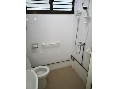 For Rent - 217 Tampines Street 23