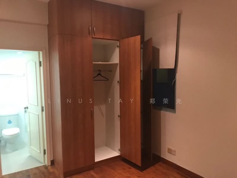 The Makena, 121 Meyer Road, 3 Bedrooms, 1,163 sqft, Condominium For Rent, by Linus Tay 郑荣光, 21838627 - Nice Wardrobe - PropertyGuru.com.sg