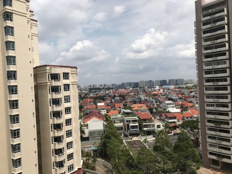 The Makena, 121 Meyer Road, 3 Bedrooms, 1,163 sqft, Condominium For Rent, by Linus Tay 郑荣光, 21838627 - View from Common Room - PropertyGuru.com.sg