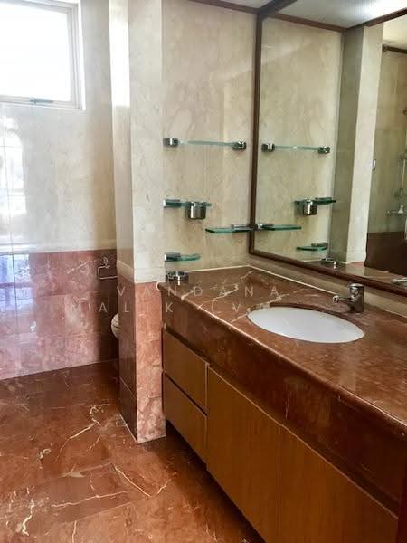Costa Rhu, 1 Rhu Cross, East Coast / Marine Parade, 2 Bedrooms, 1,345 sqft, Condominium For Rent, by Vandana Malik (Vanda), 21839883 - PropertyGuru.com.sg