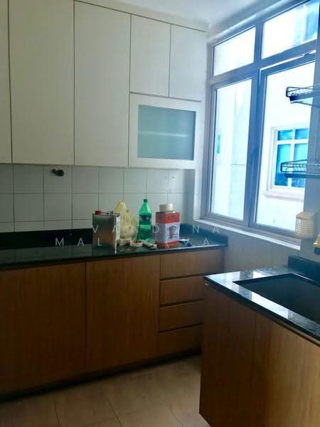 Costa Rhu, 1 Rhu Cross, East Coast / Marine Parade, 2 Bedrooms, 1,345 sqft, Condominium For Rent, by Vandana Malik (Vanda), 21839883 - PropertyGuru.com.sg