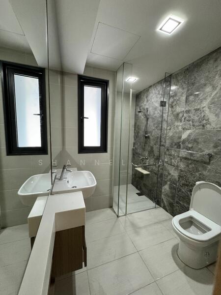 For Rent - The Lakefront Residences