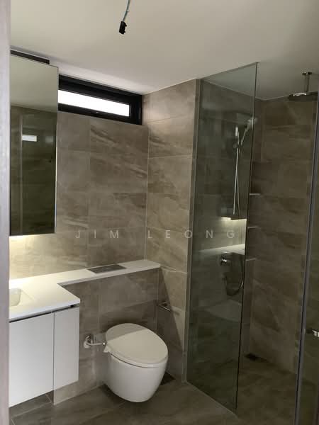 Lake Grande, 2 Jurong Lake Link, 2 Bedrooms, 624 sqft, Condominium For Rent, by Jim Leong, 21849811 - Bathroom - PropertyGuru.com.sg