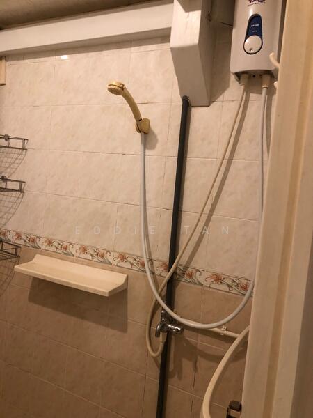 11 Cantonment Close, 11 Cantonment Close, Room Rental, 300 sqft, HDB Flat For Rent, by Eddie Tan, 21851917 - with water heater - PropertyGuru.com.sg
