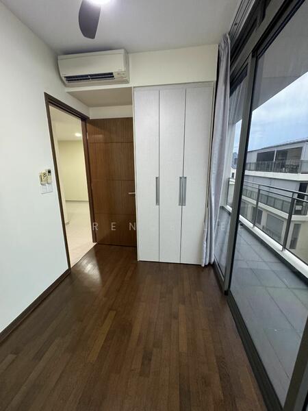 Miltonia Residences, 546 Miltonia Close, 2 Bedrooms, 1,001 sqft, Condominium For Rent, by Terence Lee, 21852944 - PropertyGuru.com.sg