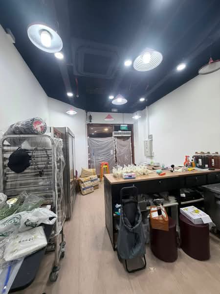 Burlington Square, 175 Bencoolen Street, 344 sqft, Food & Beverage For Sale, by Heng Kok Liang, 21854749 - CommercialGuru.com.sg