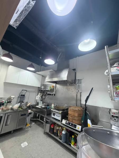 Burlington Square, 175 Bencoolen Street, 344 sqft, Food & Beverage For Sale, by Heng Kok Liang, 21854749 - CommercialGuru.com.sg