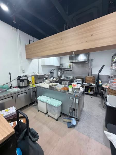 Burlington Square, 175 Bencoolen Street, 344 sqft, Food & Beverage For Sale, by Heng Kok Liang, 21854749 - CommercialGuru.com.sg