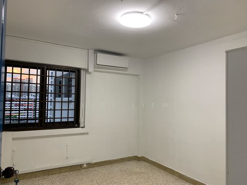 222 Lorong 8 Toa Payoh, 222 Lorong 8 Toa Payoh, 3 Bedrooms, 883 sqft, HDB Flat For Rent, by Elise Liew, 21856029 - PropertyGuru.com.sg