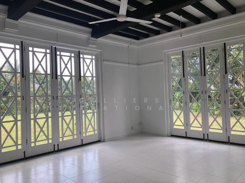 Watten Estate, Watten Estate Black & White Houses, 6 Bedrooms, 8383