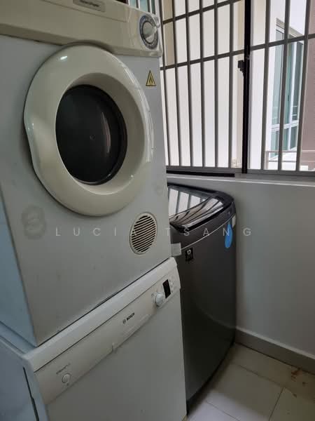 The Raintree, 95 Bukit Drive, 3 Bedrooms, 1,270 sqft, Condominium For Rent, by Lucia Tsang, 21858073 - PropertyGuru.com.sg
