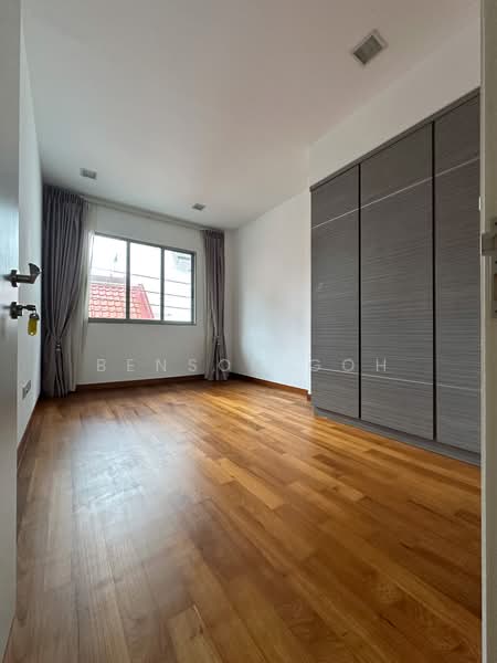 ★ Serangoon Garden Estate ★ Huddington Avenue ★, Serangoon Garden Estate, Huddington Avenue, 5 Bedrooms, 4,200 sqft, Corner Terrace For Rent, by Benson Goh, 21858873 - PropertyGuru.com.sg