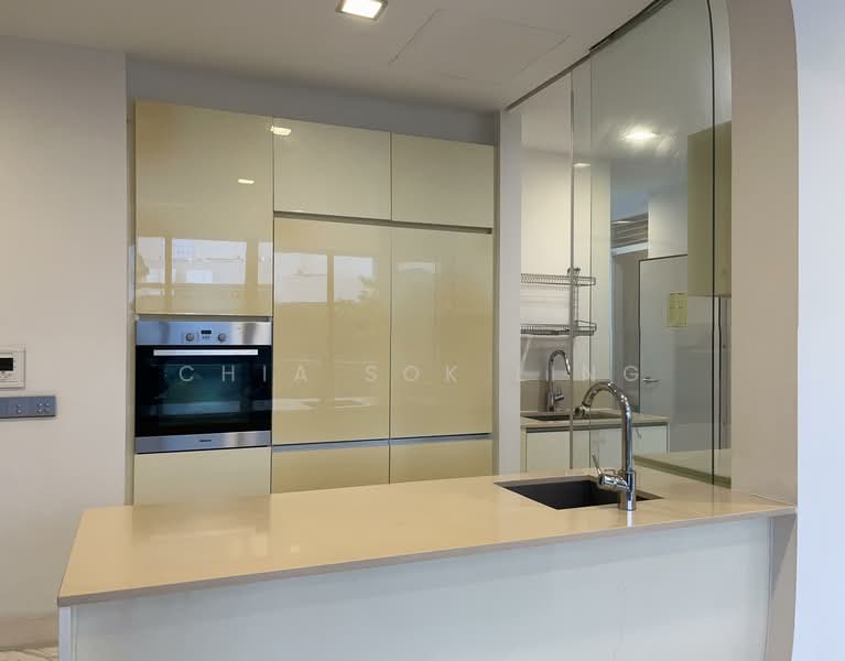 VIVA, 8 Suffolk Walk, 3 Bedrooms, 1,324 sqft, Condominium For Rent, by Chia Sok Ling, 21861873 - PropertyGuru.com.sg