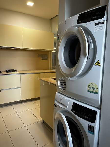 VIVA, 8 Suffolk Walk, 3 Bedrooms, 1,324 sqft, Condominium For Rent, by Chia Sok Ling, 21861873 - PropertyGuru.com.sg