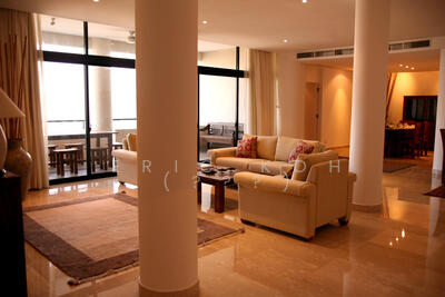 For Rent - The Colonnade