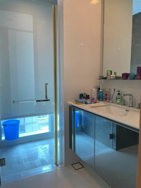 76 Shenton, 76 Shenton Way, 2 Bedrooms, 979 sqft, Apartment For Rent, by Annie Tan, 21863872 - PropertyGuru.com.sg