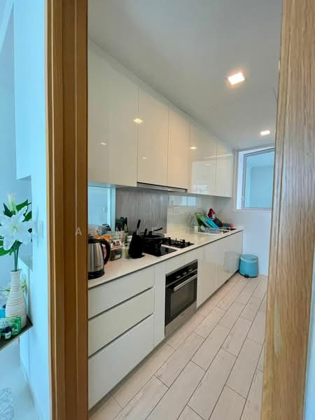 76 Shenton, 76 Shenton Way, 2 Bedrooms, 979 sqft, Apartment For Rent, by Annie Tan, 21863872 - PropertyGuru.com.sg