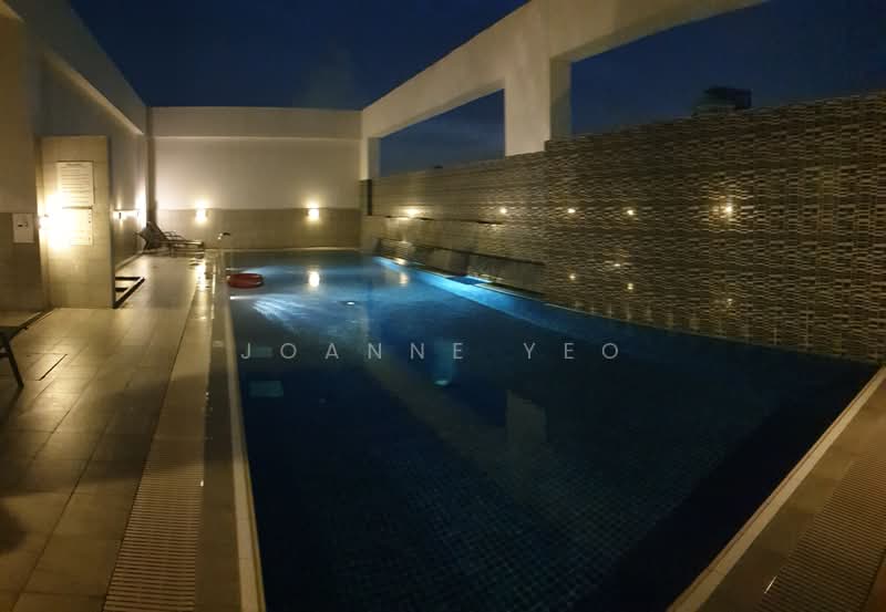 The Merlot, 101 Keng Lee Road, Farrer Park / Serangoon Rd, 2 Bedrooms, 883 sqft, Apartment For Rent, by Joanne Yeo, 21865766 - Roof top Swimming Pool - PropertyGuru.com.sg