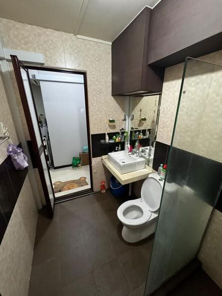 340B Sembawang Close, 340B Sembawang Close, Sembawang / Yishun, Room Rental, 120 sqft, HDB Flat For Rent, by Jason Chim, 21866398 - Bathroom - PropertyGuru.com.sg