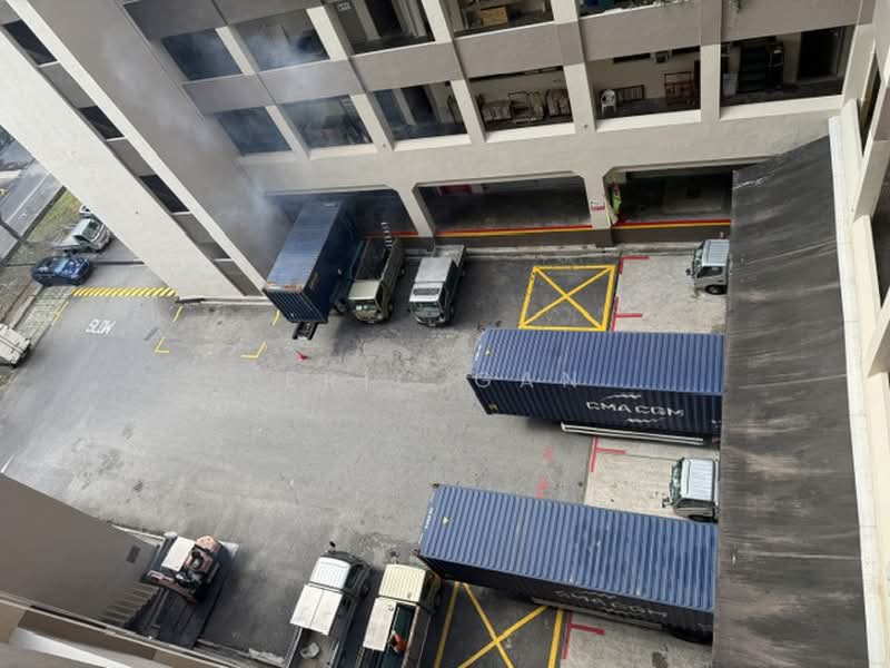 Richfield Industrial Centre, 122 Eunos Avenue 7, 1,518 sqft, Factory / Workshop (B2) For Rent, by Eric Gan, 21873918 - Loading/UnLoading Bay - CommercialGuru.com.sg