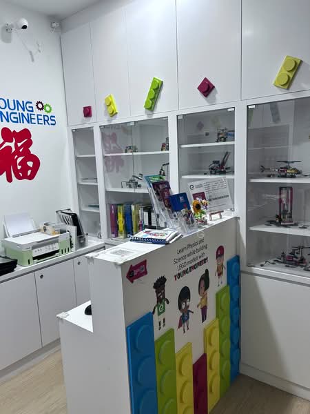 The MidTown, 1189 Upper Serangoon Road, 731 sqft, Mall Shop For Rent, by Joanne Cheong, 21874078 - CommercialGuru.com.sg