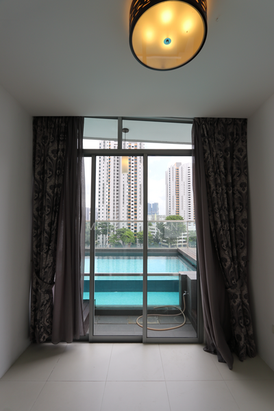 City Studios, 30 Race Course Lane, Farrer Park / Serangoon Rd, 2 Bedrooms, 1,399 sqft, Apartment For Rent, by Max Maran, 21874444 - Master Bedroom with Private Pool - PropertyGuru.com.sg