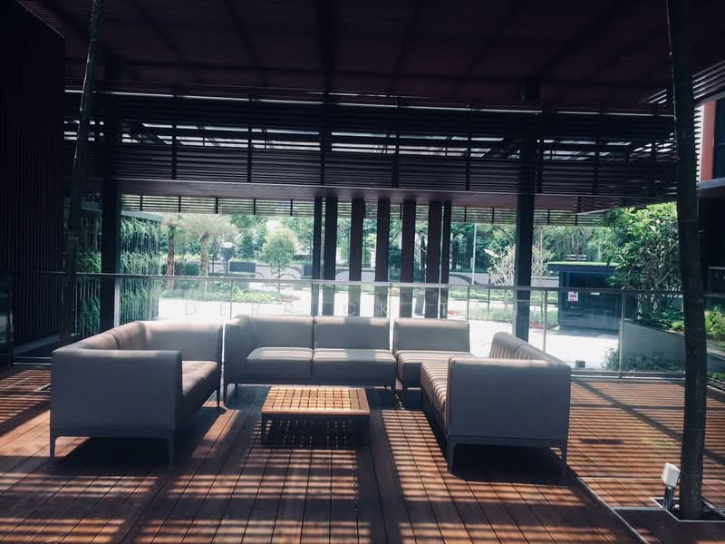 For Rent - Lake Grande