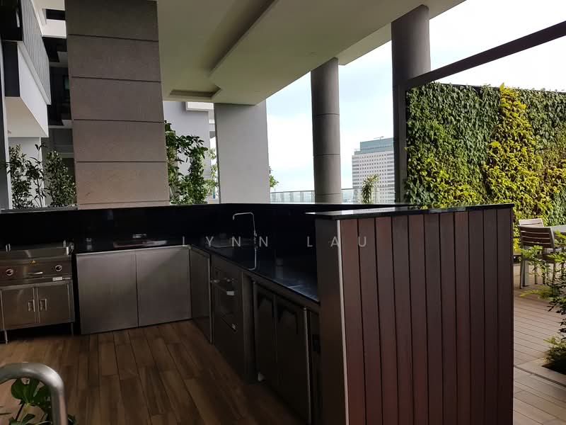 J Gateway, 2 Gateway Drive, 3 Bedrooms, 893 sqft, Condominium For Rent, by Lynn Lau, 21875716 - PropertyGuru.com.sg