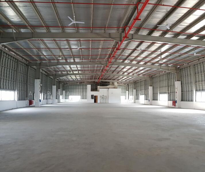 10 Changi South St 2 | 6.5M Ceiling B2 Warehouse near Expo MRT, 10 Changi South Street 2, 4,200 sqft, Warehouse For Rent, by Owner Listing (Alpha Integrated REIT), 21882611 - CommercialGuru.com.sg