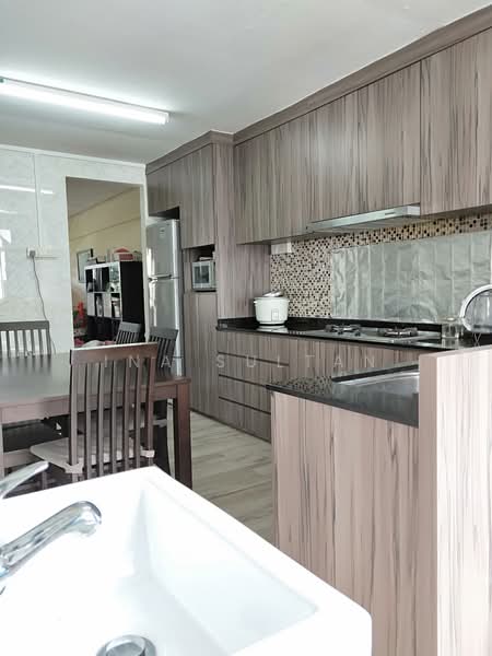 331 Ang Mo Kio Avenue 1, 331 Ang Mo Kio Avenue 1, 2 Bedrooms, 720 sqft, HDB Flat For Rent, by Ina Sultan, 21885745 - PropertyGuru.com.sg