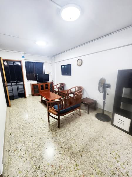 331 Ang Mo Kio Avenue 1, 331 Ang Mo Kio Avenue 1, 2 Bedrooms, 720 sqft, HDB Flat For Rent, by Ina Sultan, 21885745 - PropertyGuru.com.sg
