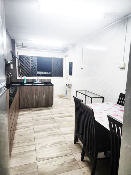 331 Ang Mo Kio Avenue 1, 331 Ang Mo Kio Avenue 1, 2 Bedrooms, 720 sqft, HDB Flat For Rent, by Ina Sultan, 21885745 - PropertyGuru.com.sg