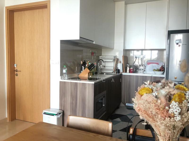 The Glades, 10 Bedok Rise, Bedok / Upper East Coast, 2 Bedrooms, 624 sqft, Condominium For Rent, by Tina Cai, 21890958 - Open Concept Kitchen - PropertyGuru.com.sg