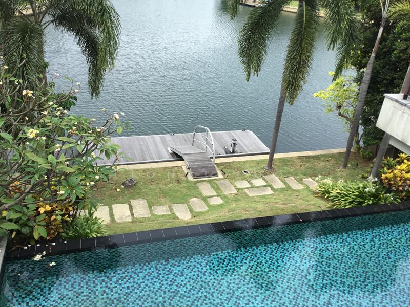For Sale - Paradise Island