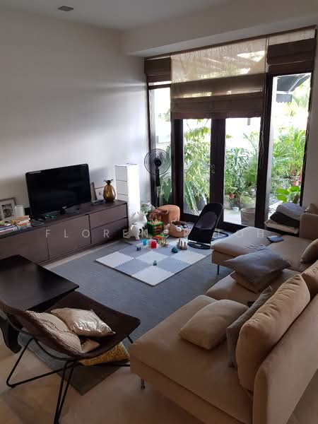 Greenwood crescent, Greenwood crescent, 5 Bedrooms, 3,200 sqft, Corner Terrace For Rent, by Florence Loh, 21892300 - PropertyGuru.com.sg