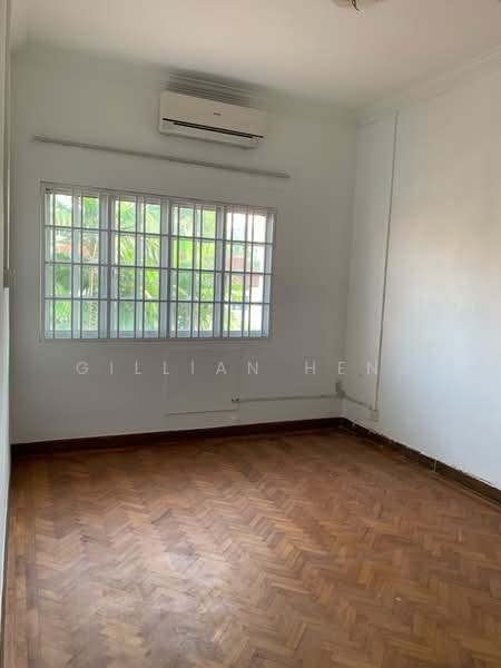 Hua Guan Gardens, , 3 Bedrooms, 2,000 sqft, Semi-Detached House For Rent, by Gillian Heng, 21893179 - PropertyGuru.com.sg