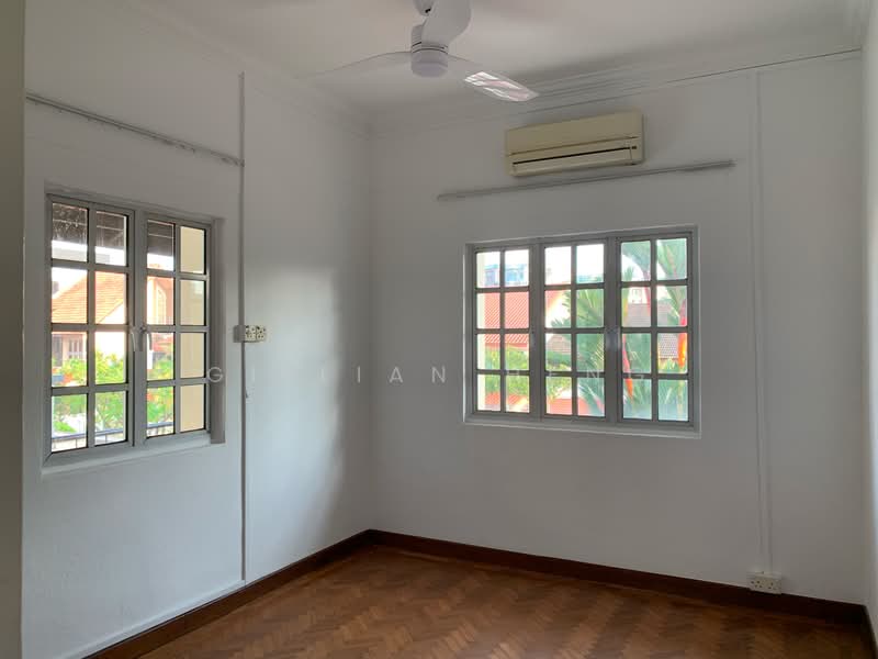 Hua Guan Gardens, , 3 Bedrooms, 2,000 sqft, Semi-Detached House For Rent, by Gillian Heng, 21893179 - PropertyGuru.com.sg