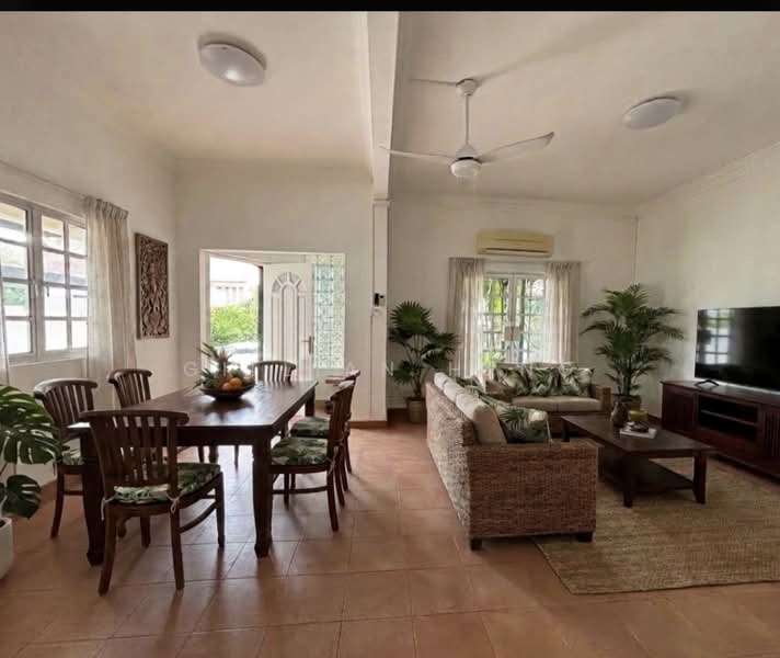 Hua Guan Gardens, , 3 Bedrooms, 2,000 sqft, Semi-Detached House For Rent, by Gillian Heng, 21893179 - PropertyGuru.com.sg