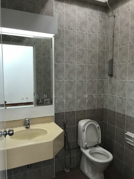 Bedok Ria, Bedok Ria Crescent, 5 Bedrooms, 2,800 sqft, Terraced House For Rent, by RUTH, 21900942 - PropertyGuru.com.sg
