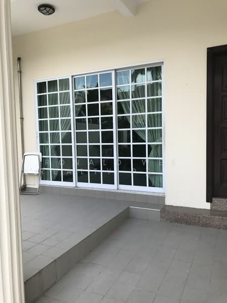 Bedok Ria, Bedok Ria Crescent, 5 Bedrooms, 2,800 sqft, Terraced House For Rent, by RUTH, 21900942 - PropertyGuru.com.sg