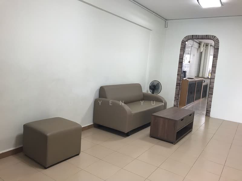 742 Yishun Avenue 5, 742 Yishun Avenue 5, 2 Bedrooms, 721 sqft, HDB Flat For Rent, by Lui Yen Yuin, 21902513 - PropertyGuru.com.sg