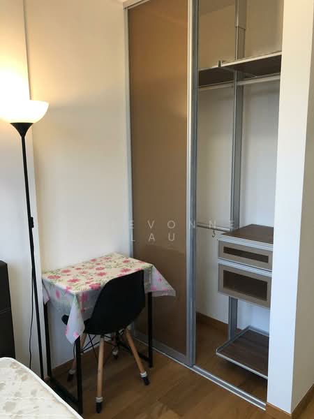 24 One Residences, 241 Pasir Panjang Road, 3 Bedrooms, 807 sqft, Condominium For Rent, by Sheevonne Lau, 21903122 - Common bedroom with a study table - PropertyGuru.com.sg