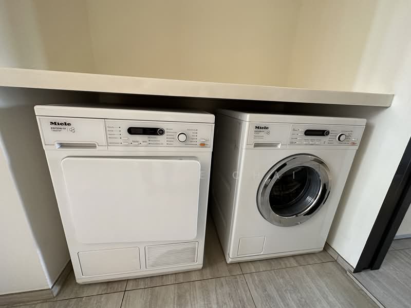 Eden Residences Capitol, 11 Stamford Road, 4 Bedrooms, 3,520 sqft, Condominium For Rent, by Connie Chai, 21906212 - PropertyGuru.com.sg