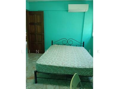 For Rent - 215 Serangoon Avenue 4