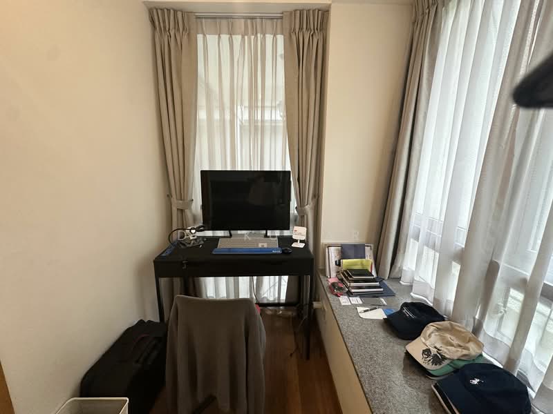 8 @ Mount Sophia, 10 Mount Sophia, 1 Bedroom, 861 sqft, Condominium For Rent, by D. Kumar, 21907250 - Space for desk top table  - PropertyGuru.com.sg