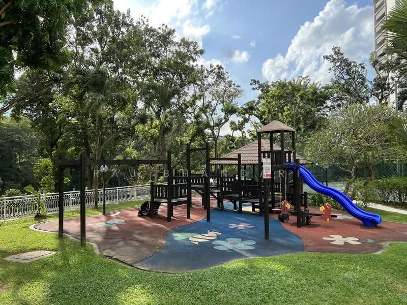 Fontana Heights, 39 Mount Sinai Road, Tanglin / Holland / Bukit Timah, 4 Bedrooms, 3,465 sqft, Condominium For Sale, by Raj Bhandari, 21909103 - PropertyGuru.com.sg
