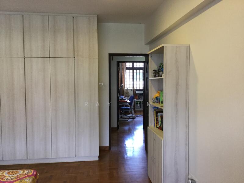 Renovated Kovan Area 1km Rosyth School ! Walk to MRT Heartland Mall, , 4 Bedrooms, 2,400 sqft, Terraced House For Rent, by Ray Lim, 21910860 - PropertyGuru.com.sg
