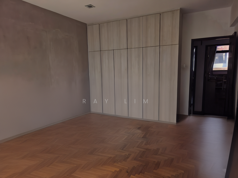 Renovated Kovan Area 1km Rosyth School ! Walk to MRT Heartland Mall, , 4 Bedrooms, 2,400 sqft, Terraced House For Rent, by Ray Lim, 21910860 - PropertyGuru.com.sg